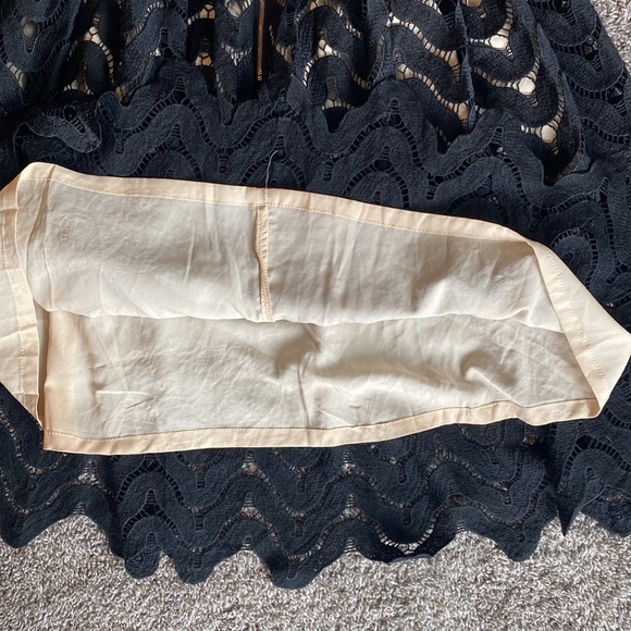 HYPR Black Lace & Cream Underlay Midi Circle Skirt, Women’s L, 96369 - Picture 14 of 16